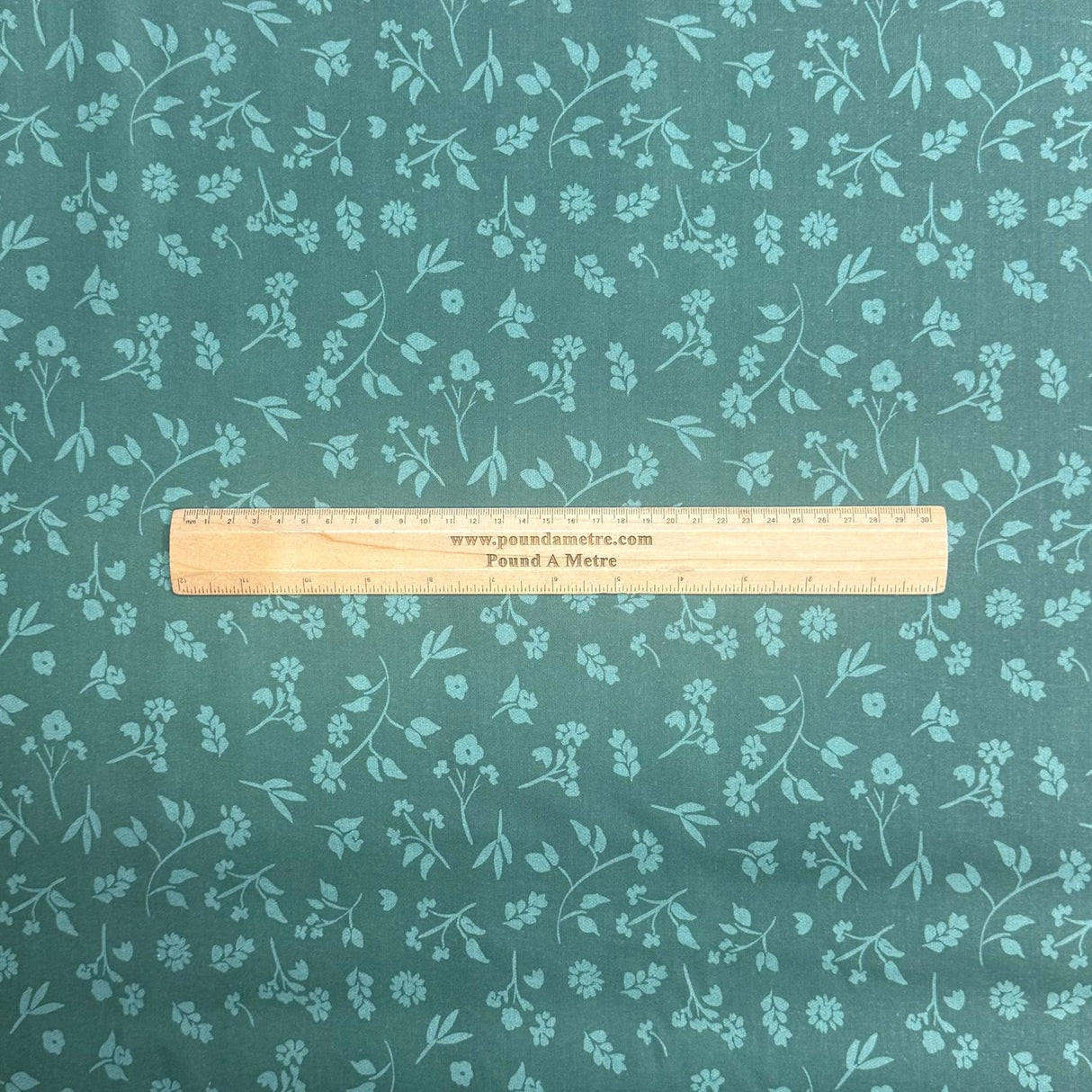 Pound A Metre Per Metre Per Metre Beautiful Digitally Printed 100% Cotton- 45" Wide (Emerald Floral)