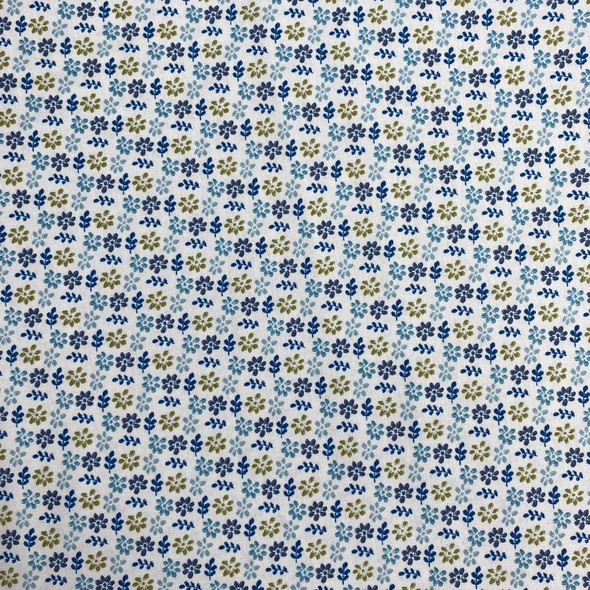 Pound A Metre Per Metre Per Metre Beautiful Digitally Printed 100% Cotton- 45" Wide (Floral)