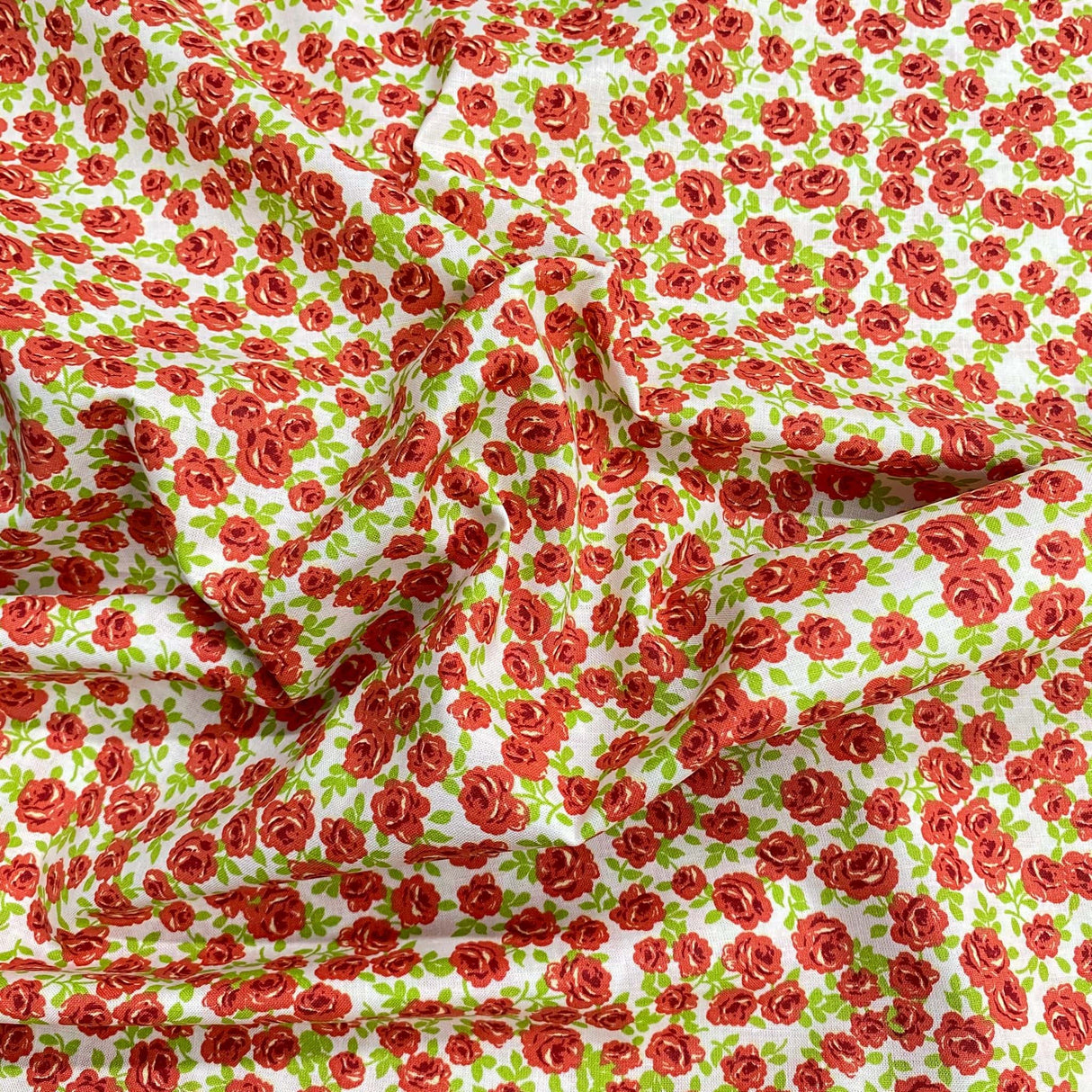 Pound A Metre Per Metre Per Metre Beautiful Digitally Printed 100% Cotton- 45" Wide (Flower Patch)