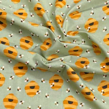 Pound A Metre Per Metre Per Metre Beautiful Digitally Printed 100% Cotton- 45" Wide (Honey Comb)