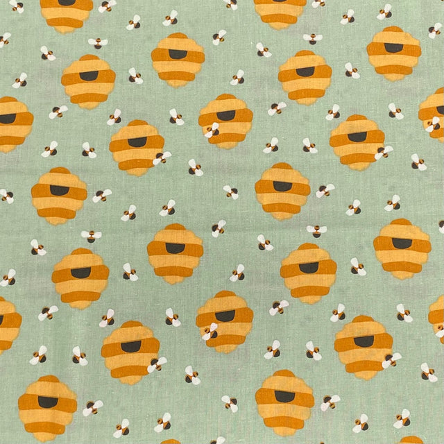 Pound A Metre Per Metre Per Metre Beautiful Digitally Printed 100% Cotton- 45" Wide (Honey Comb)