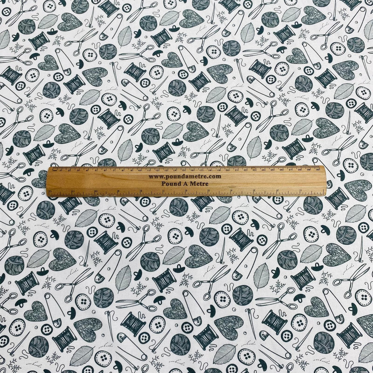 Pound A Metre Per Metre Per Metre Beautiful Digitally Printed 100% Cotton- 45" Wide (Knit)