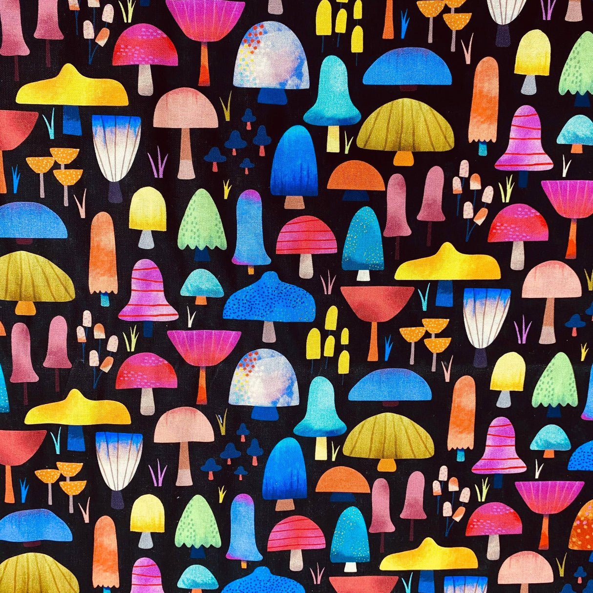 Pound A Metre Per Metre Per Metre Beautiful Digitally Printed 100% Cotton- 45" Wide (Mushroom)