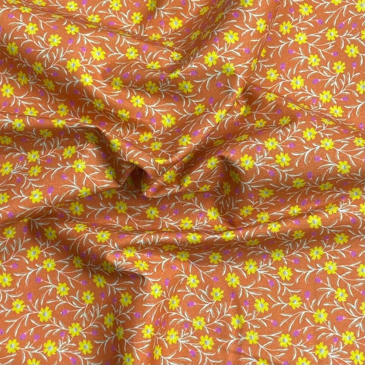 Pound A Metre Per Metre Per Metre Beautiful Digitally Printed 100% Cotton- 45" Wide (Orange)