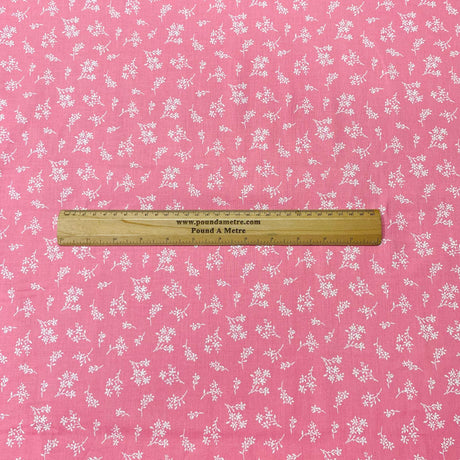 Pound A Metre Per Metre Per Metre Beautiful Digitally Printed 100% Cotton- 45" Wide (Pink Floral)