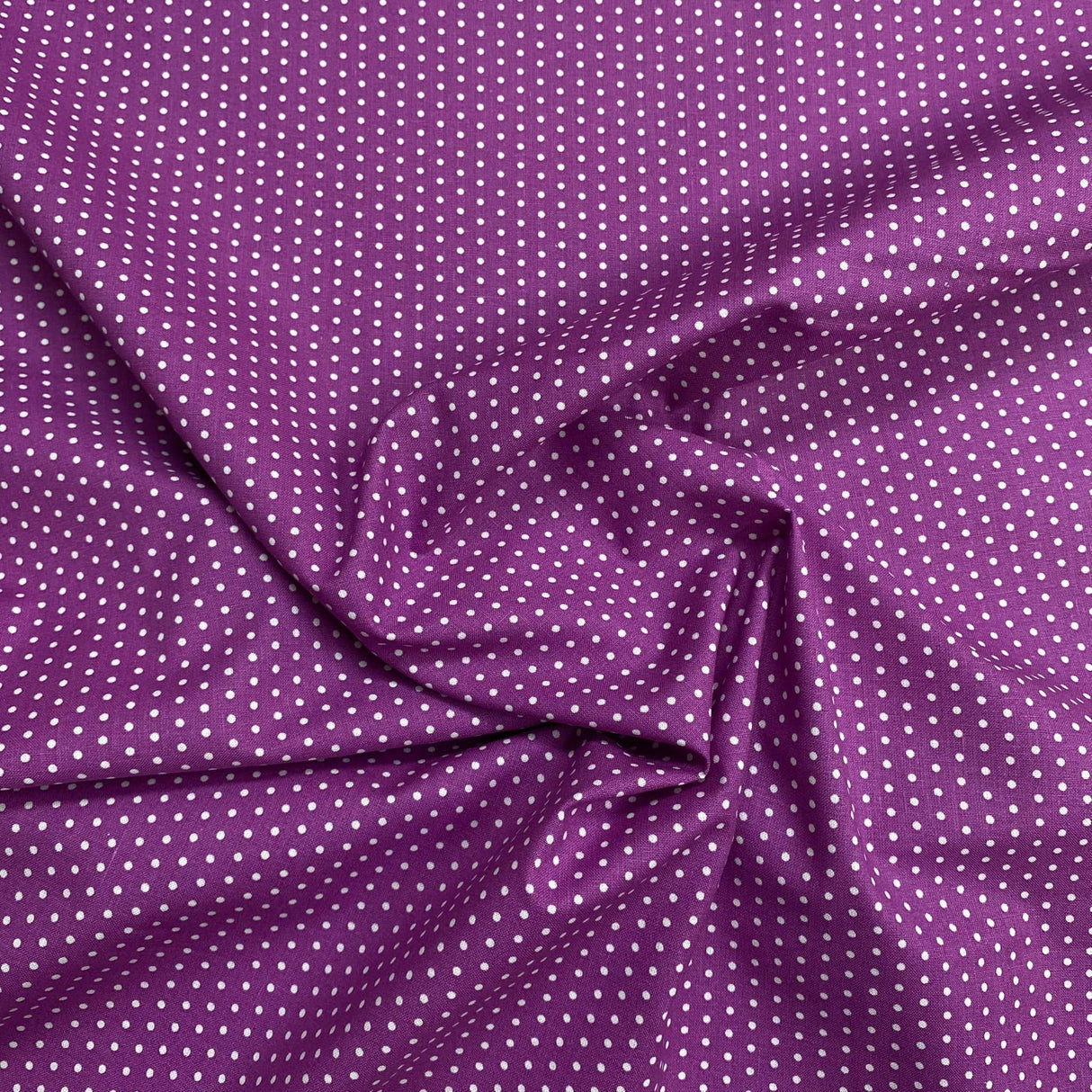 Pound A Metre Per Metre Per Metre Beautiful Digitally Printed 100% Cotton- 45" Wide (Purple Polka)