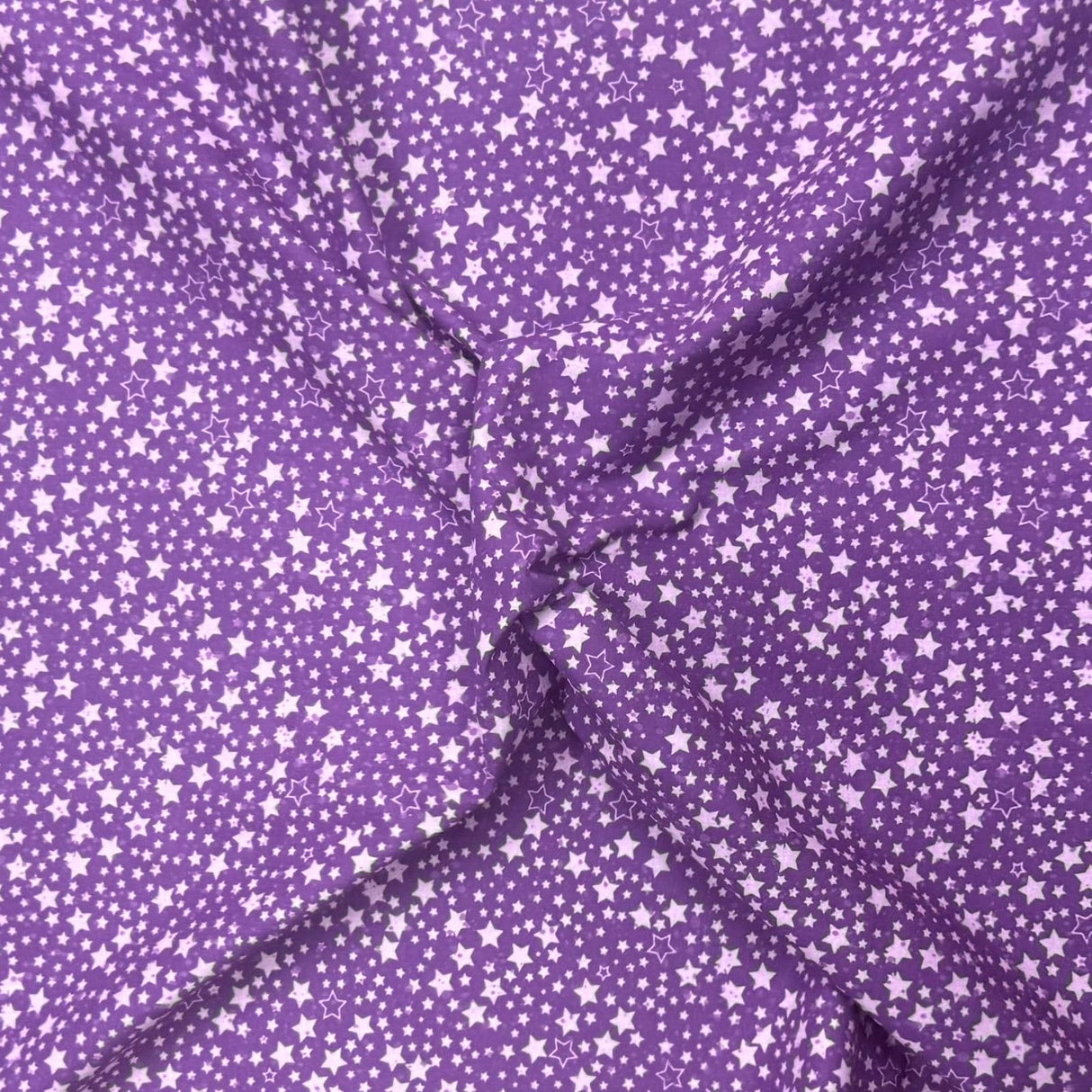 Pound A Metre Per Metre Per Metre Beautiful Digitally Printed 100% Cotton- 45" Wide (Purple Stars)