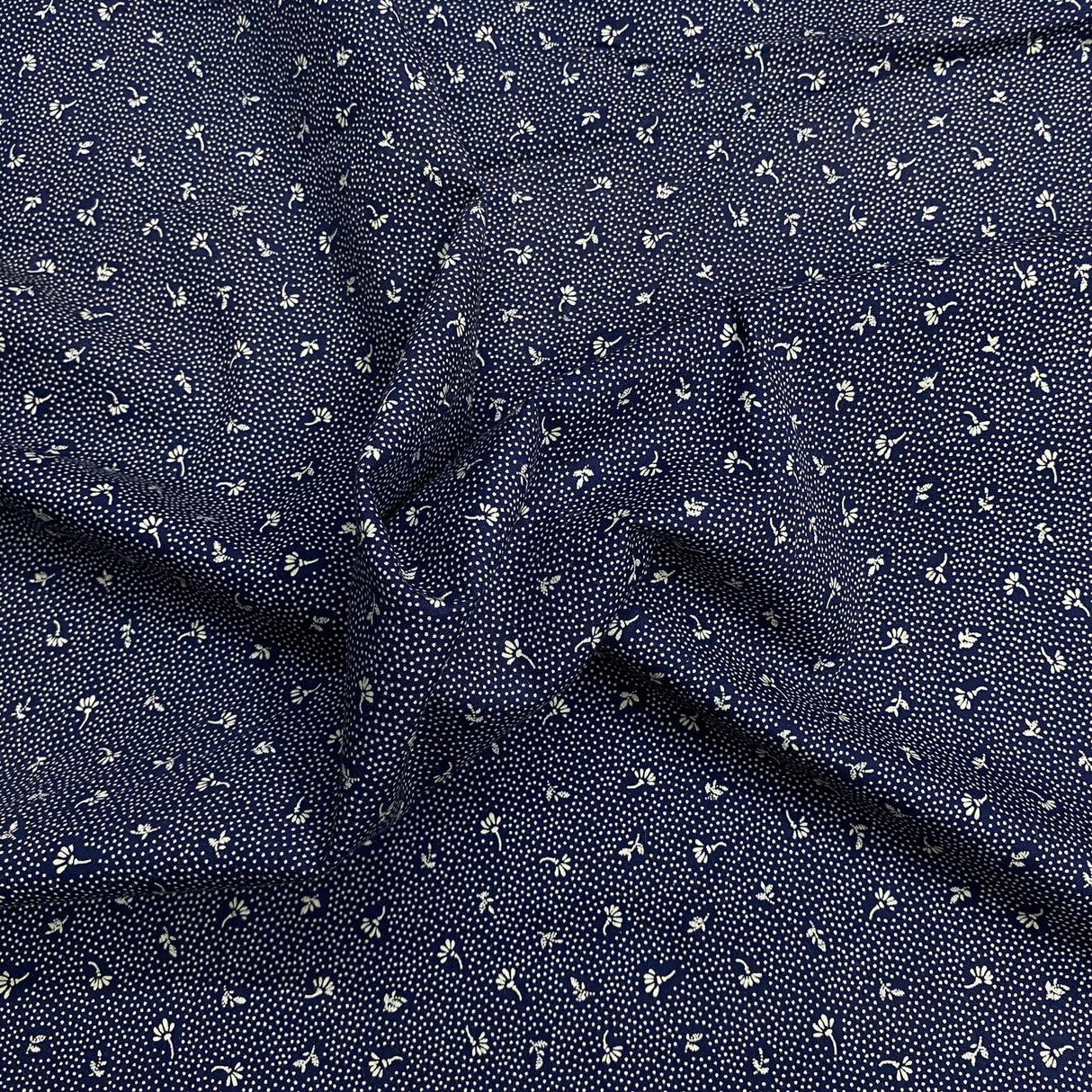 Pound A Metre Per Metre Per Metre Beautiful Digitally Printed 100% Cotton- 45" Wide (River) (Cotton-Deal)