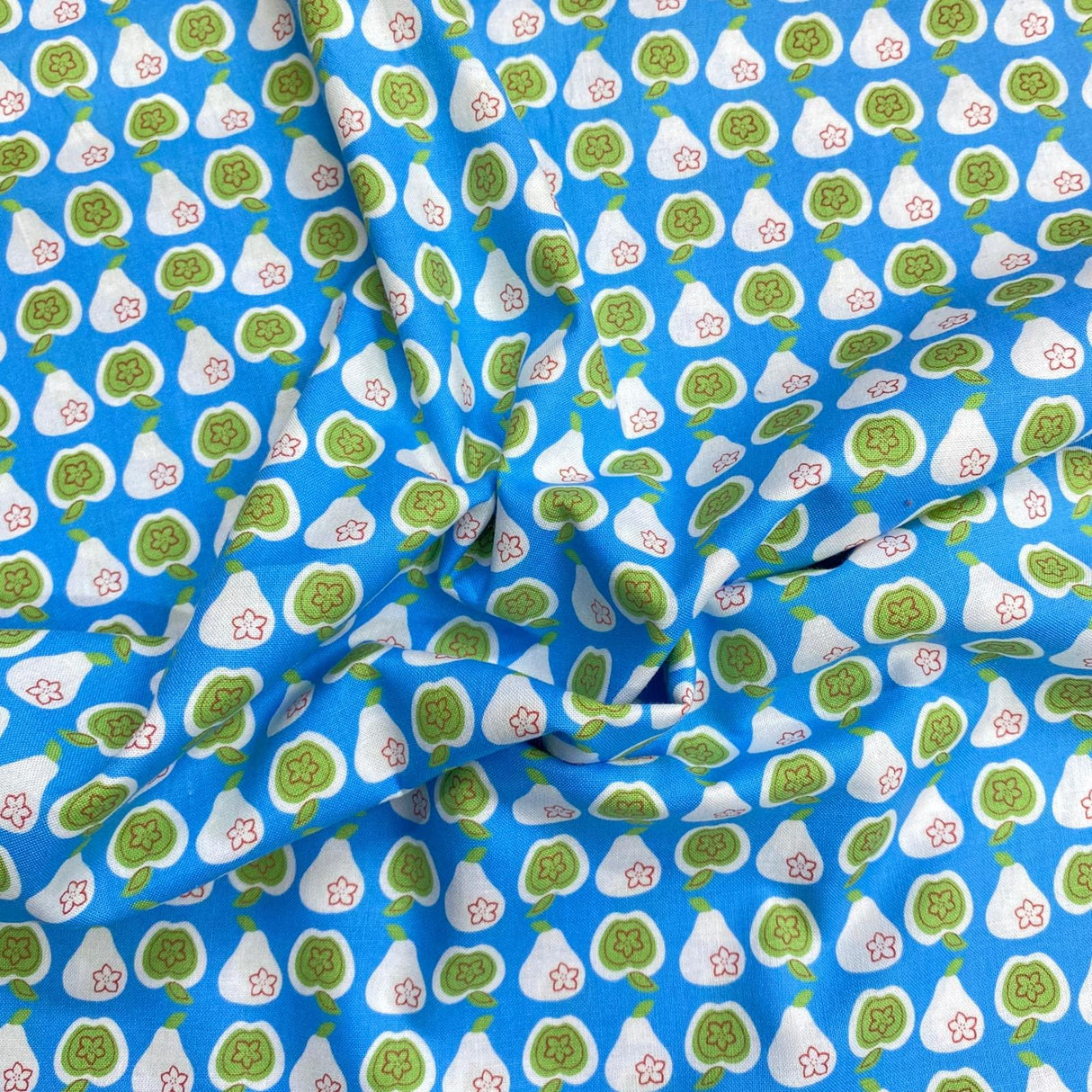 Pound A Metre Per Metre Per Metre Beautiful Digitally Printed 100% Cotton- 45" Wide (Sky Apple) (Cotton-Deal)