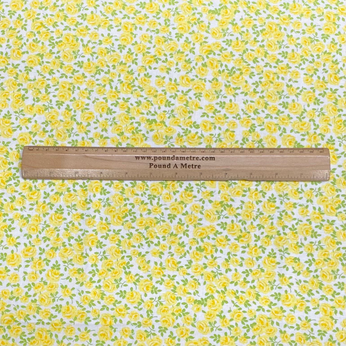 Pound A Metre Per Metre Per Metre Beautiful Digitally Printed 100% Cotton- 45" Wide (Sunflower)