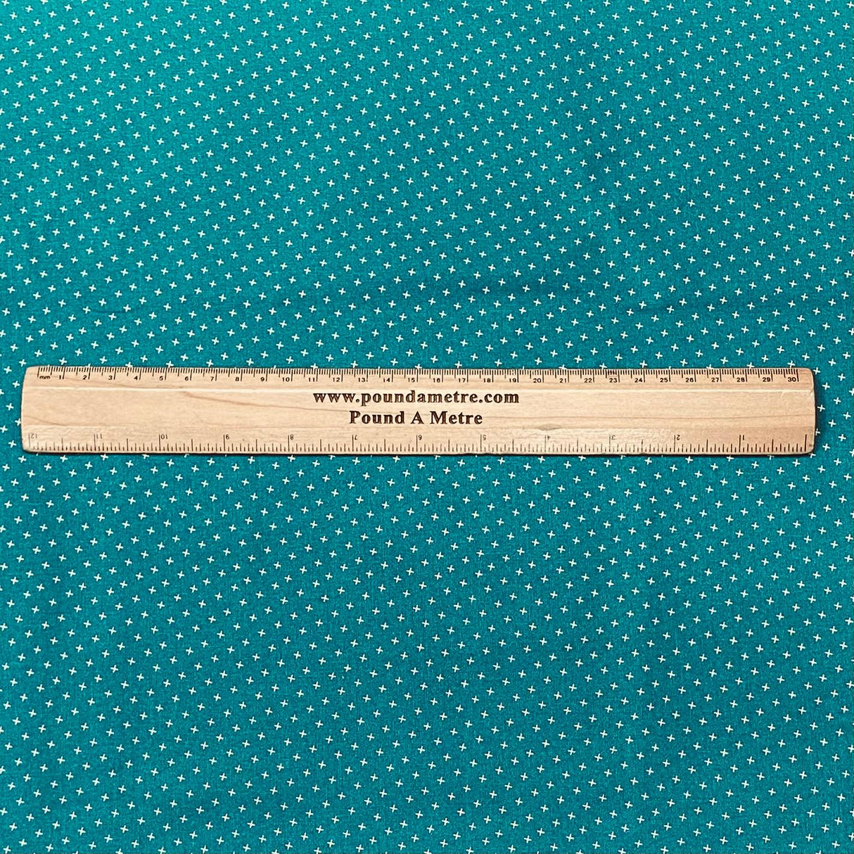 Pound A Metre Per Metre Per Metre Beautiful Digitally Printed 100% Cotton- 45" Wide (Teal)