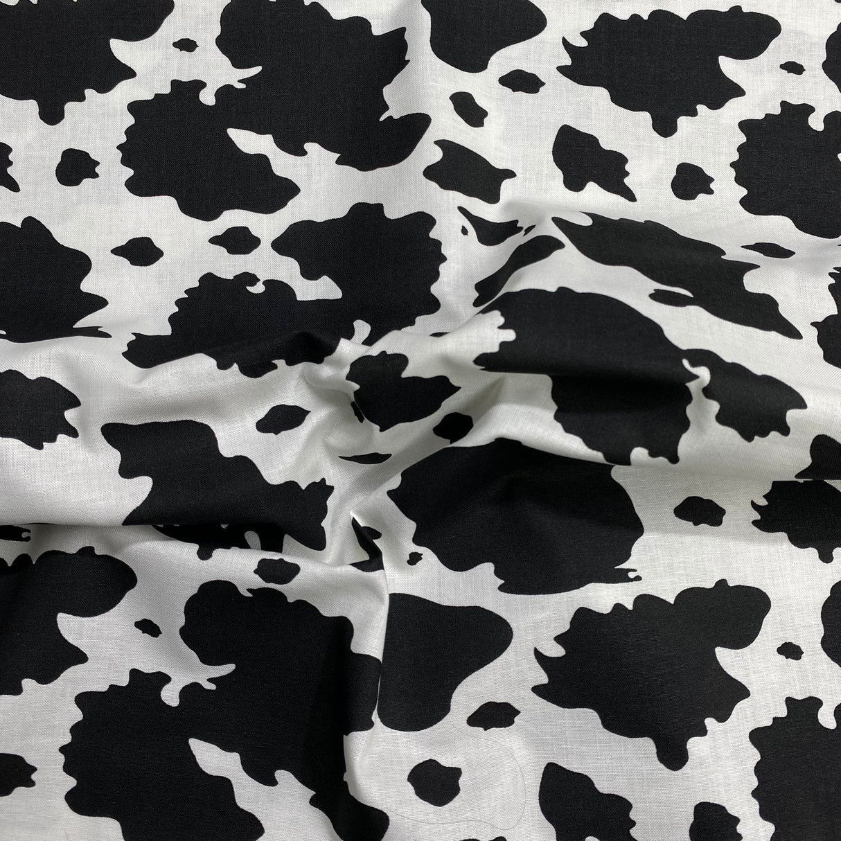 Pound A Metre Per Metre Per Metre Digitally Printed 100% Cotton- 45" Wide (Cow)