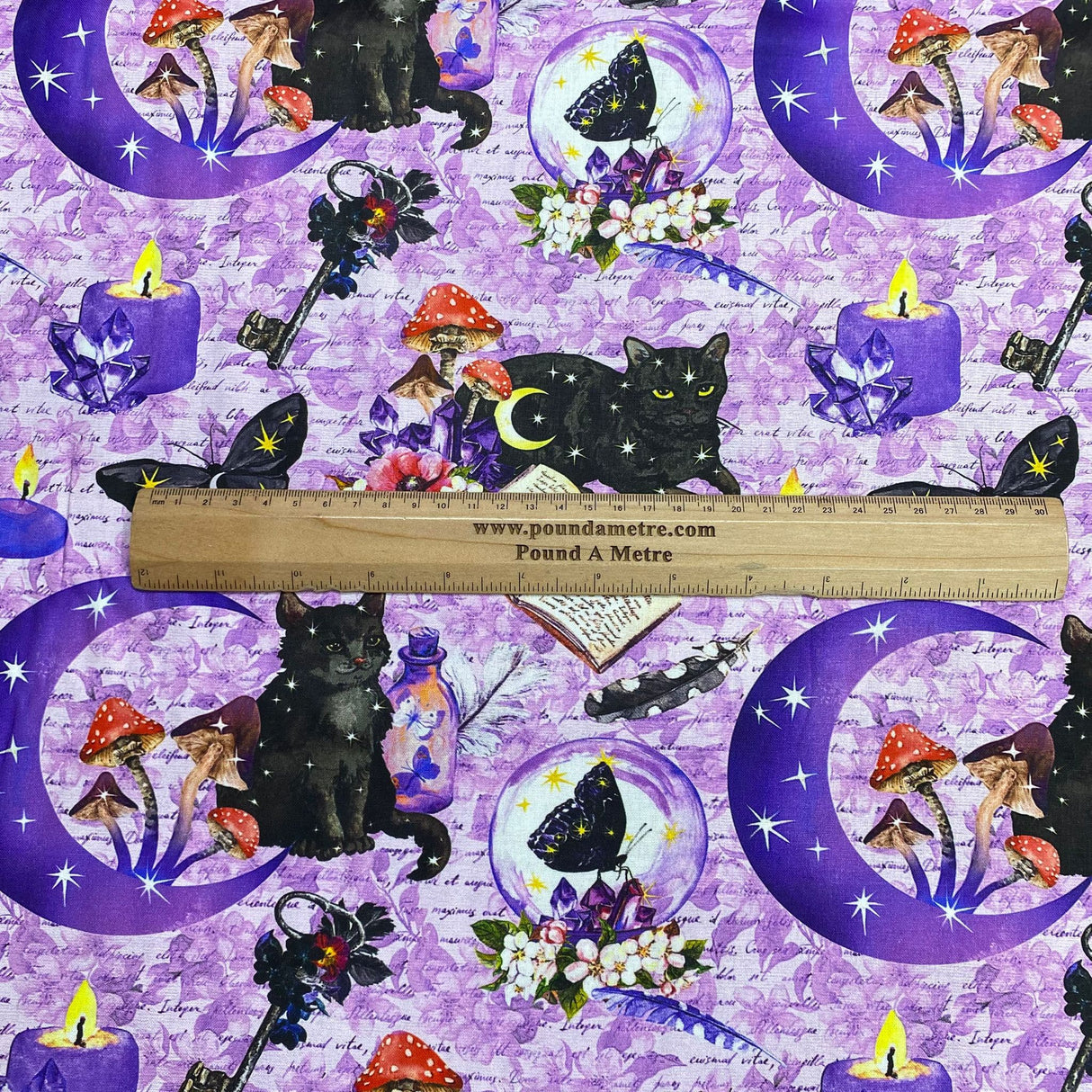Pound A Metre Per Metre Per Metre Digitally Printed 100% Cotton- 45" Wide (Halloween Cat)