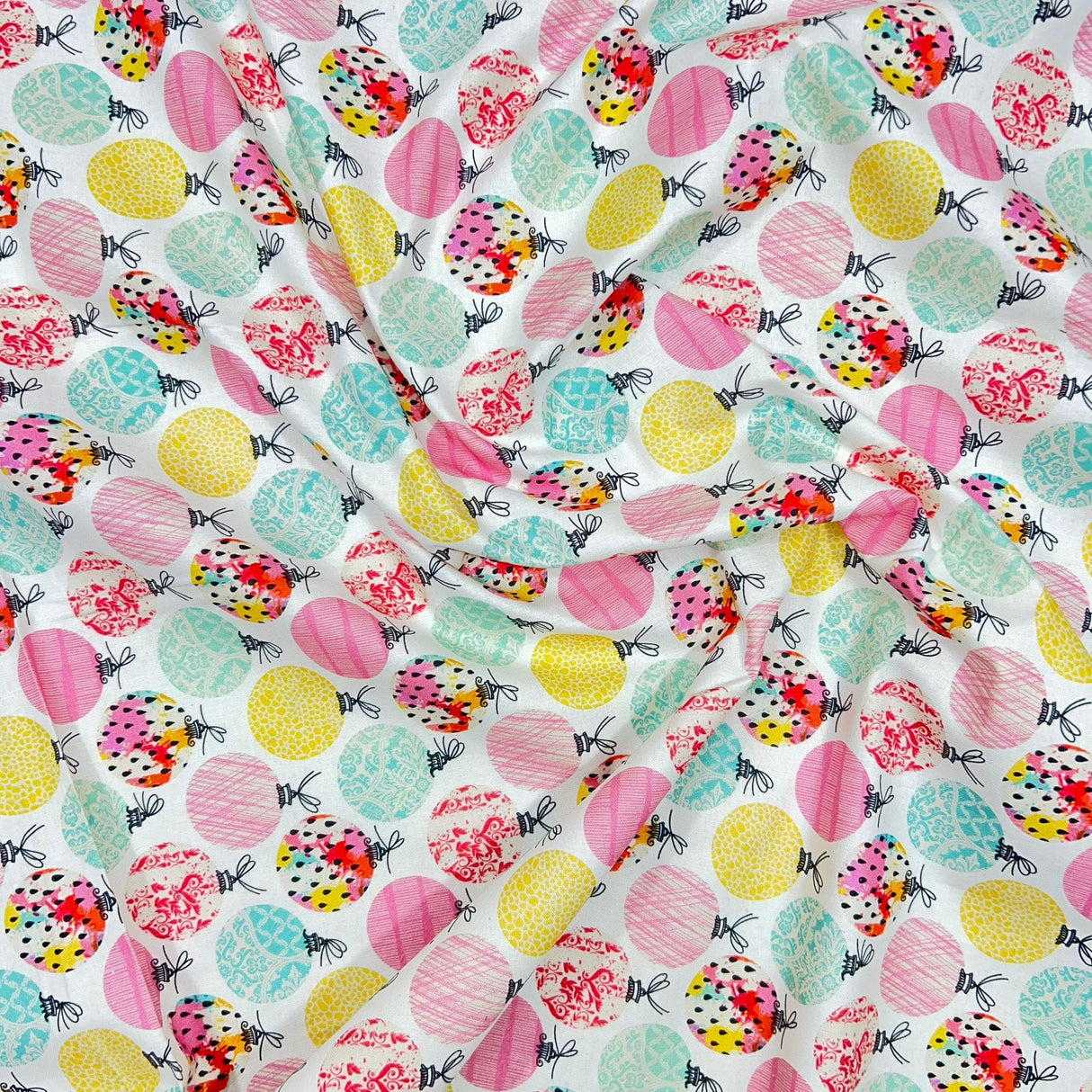 Pound A Metre Per Metre Per Metre Digitally Printed Christmas 100% Cotton- 45" Wide (Balls)