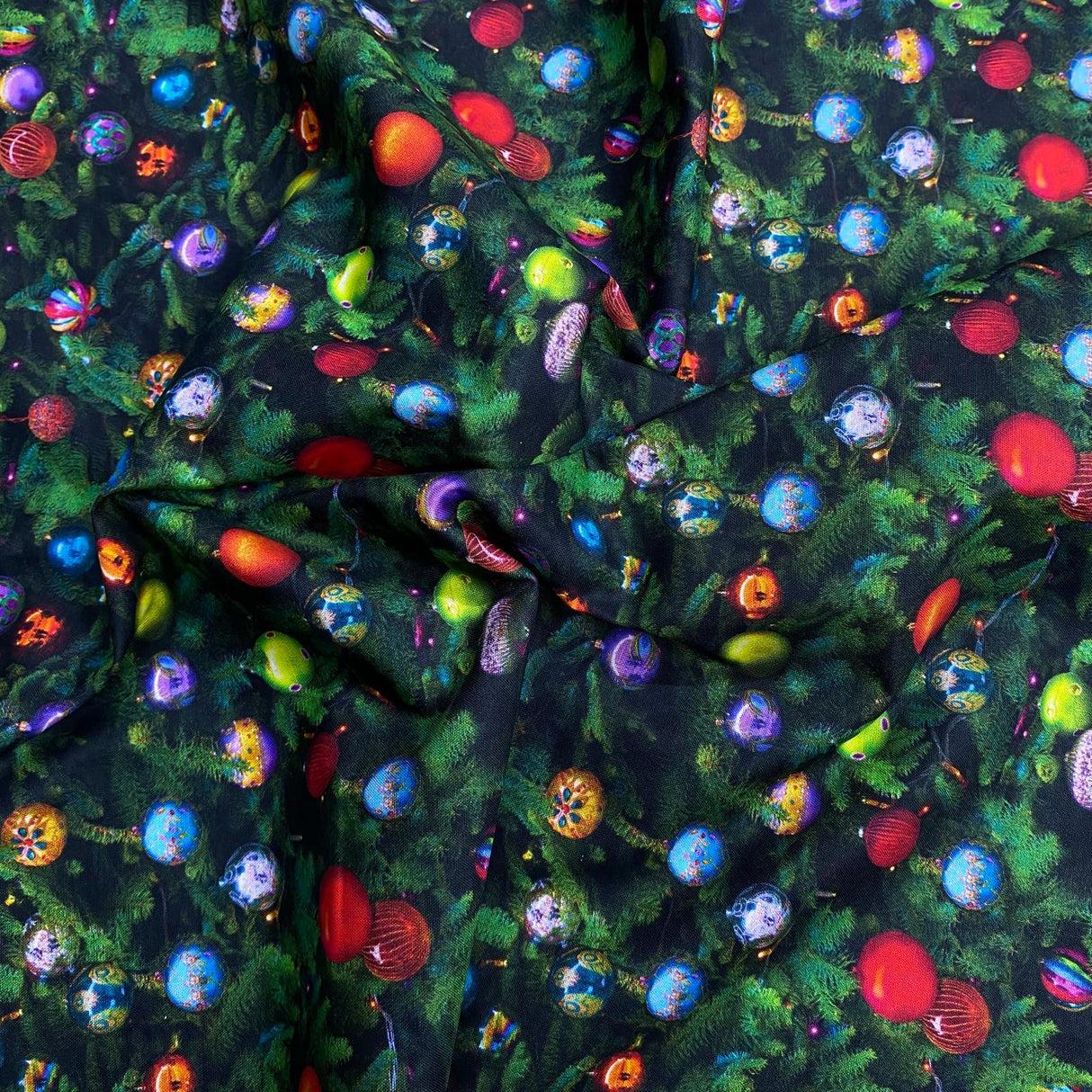 Pound A Metre Per Metre Per Metre Digitally Printed  Christmas 100% Cotton- 45" Wide (Christmas Decoration)
