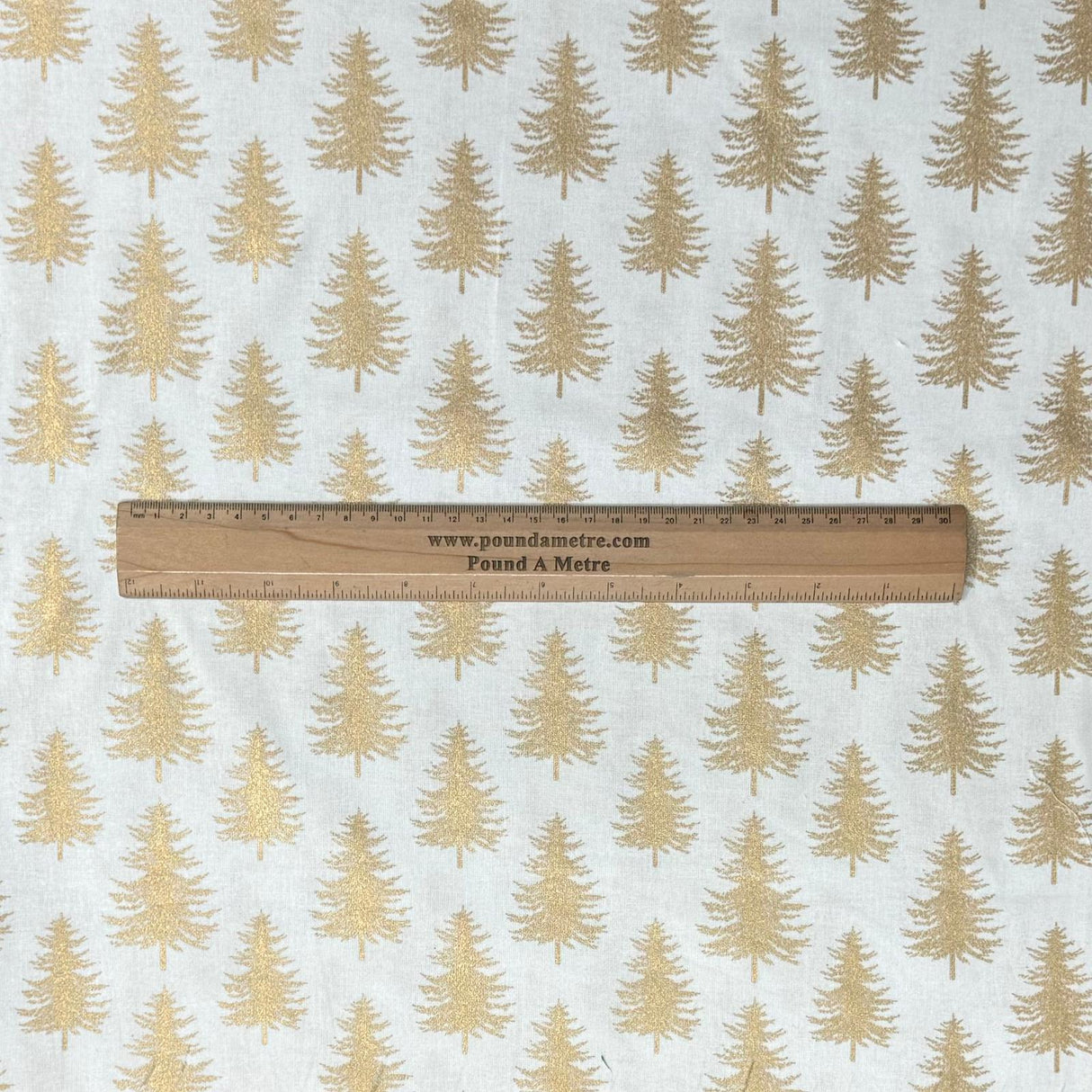 Pound A Metre Per Metre Per Metre Digitally Printed Gold Foil Christmas 100% Cotton- 45" Wide (White Tree)