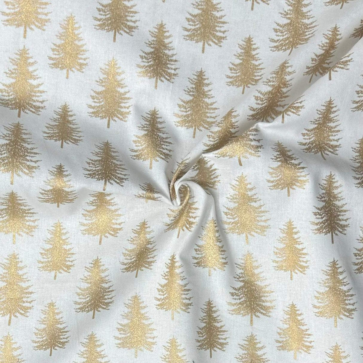 Pound A Metre Per Metre Per Metre Digitally Printed Gold Foil Christmas 100% Cotton- 45" Wide (White Tree)