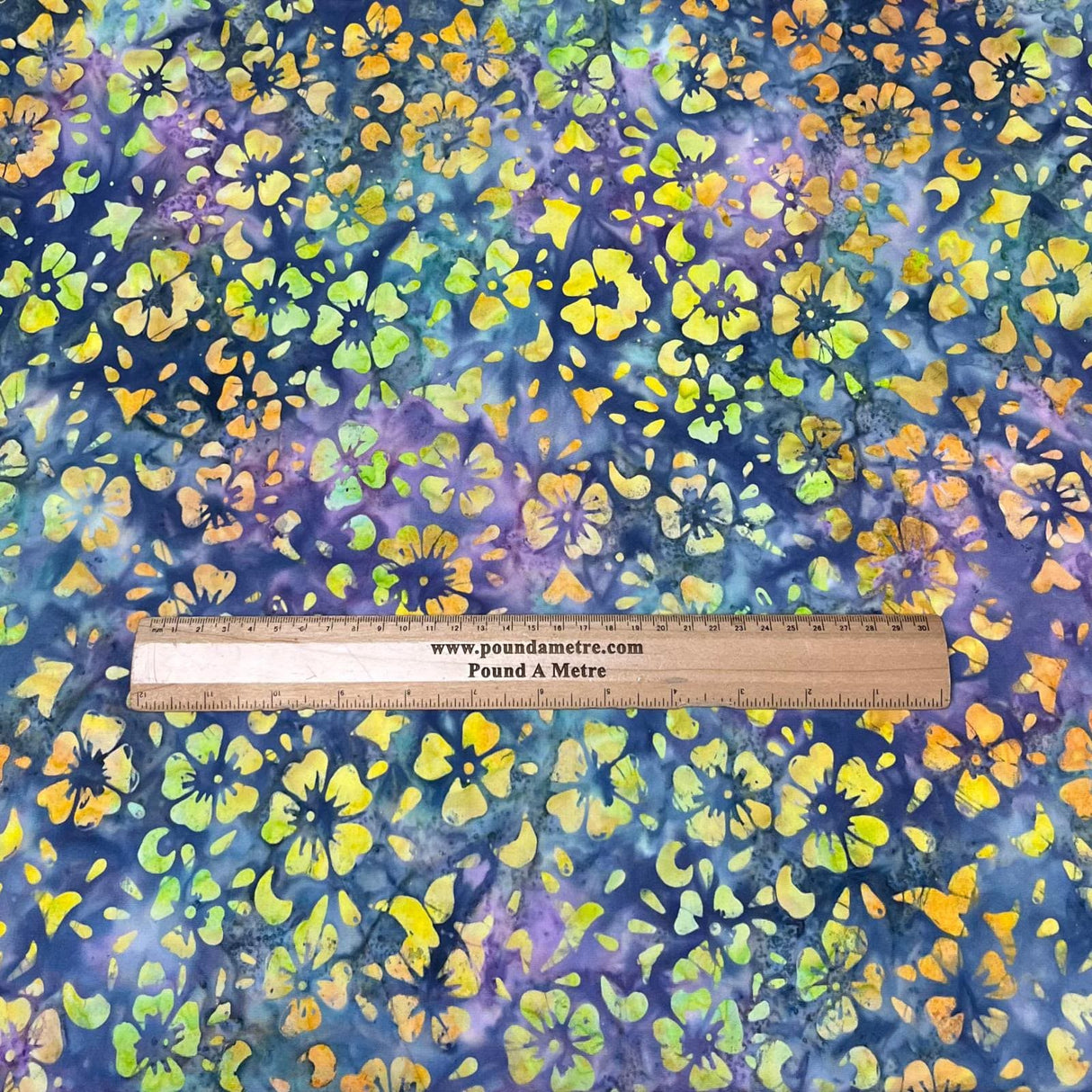 Pound A Metre Per Metre Luxurious Quality 100% Indian Cotton Batik - 45" Wide (Bouquet)