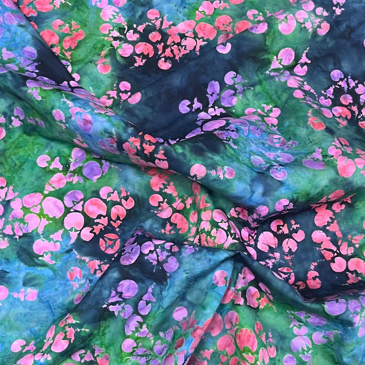 Pound A Metre Per Metre Luxurious Quality 100% Indian Cotton Batik - 45" Wide (Frog)