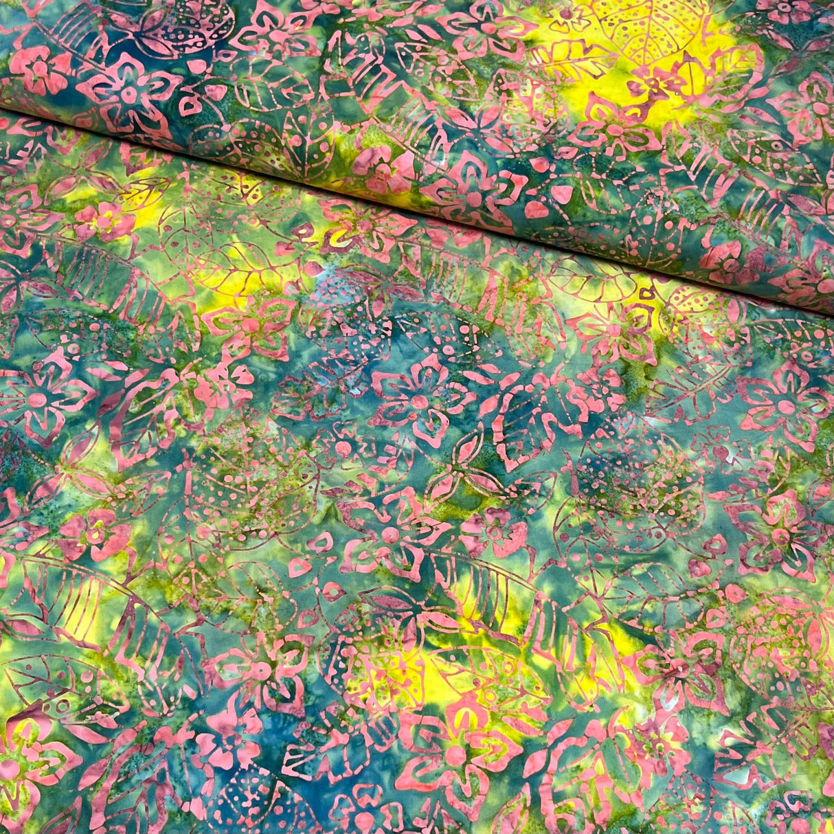 Pound A Metre Per Metre Luxurious Quality 100% Indian Cotton Batik - 45" Wide (Spring)