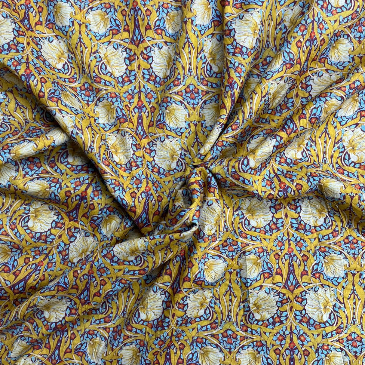 Pound A Metre Per Metre Luxury Dressmaking 100% Digital Printed Cotton Lawn- 55" (Garden)