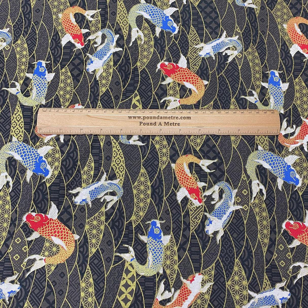 Pound A Metre Per Metre Per Metre Oriental Gold Foil Printed Cotton - 55" Wide (Black Fish)