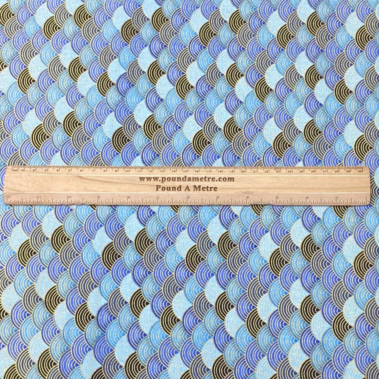 Pound A Metre Per Metre Per Metre Oriental Gold Foil Printed Cotton - 55" Wide (Blue Waves)