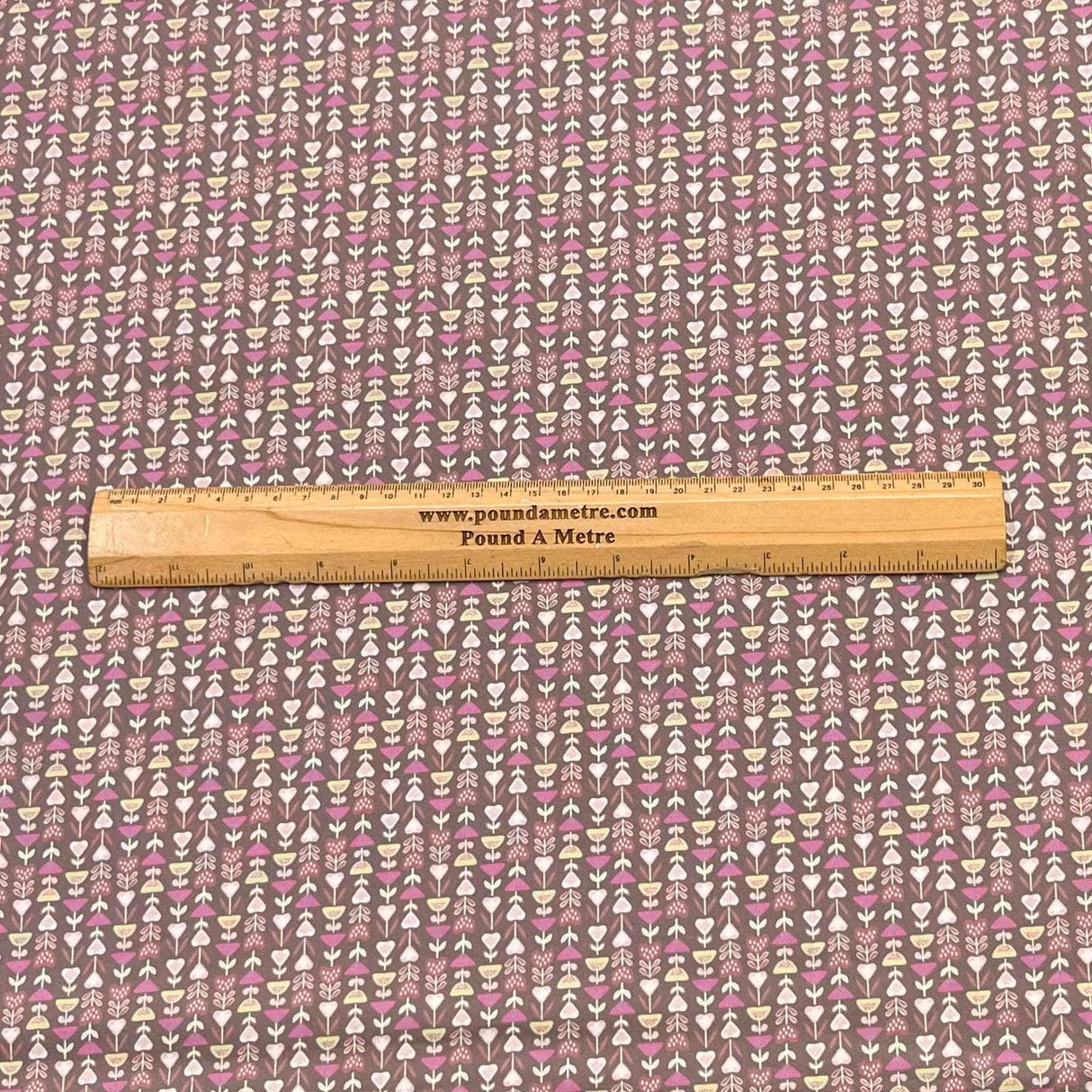 Pound A Metre Per Metre Premium Digital Cotton 45'' Wide (Even Garden)