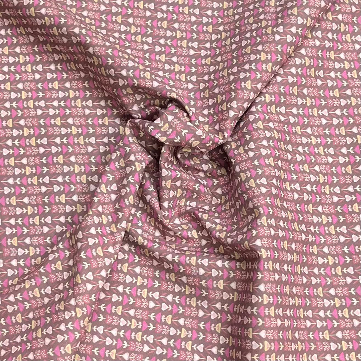 Pound A Metre Per Metre Premium Digital Cotton 45'' Wide (Even Garden)