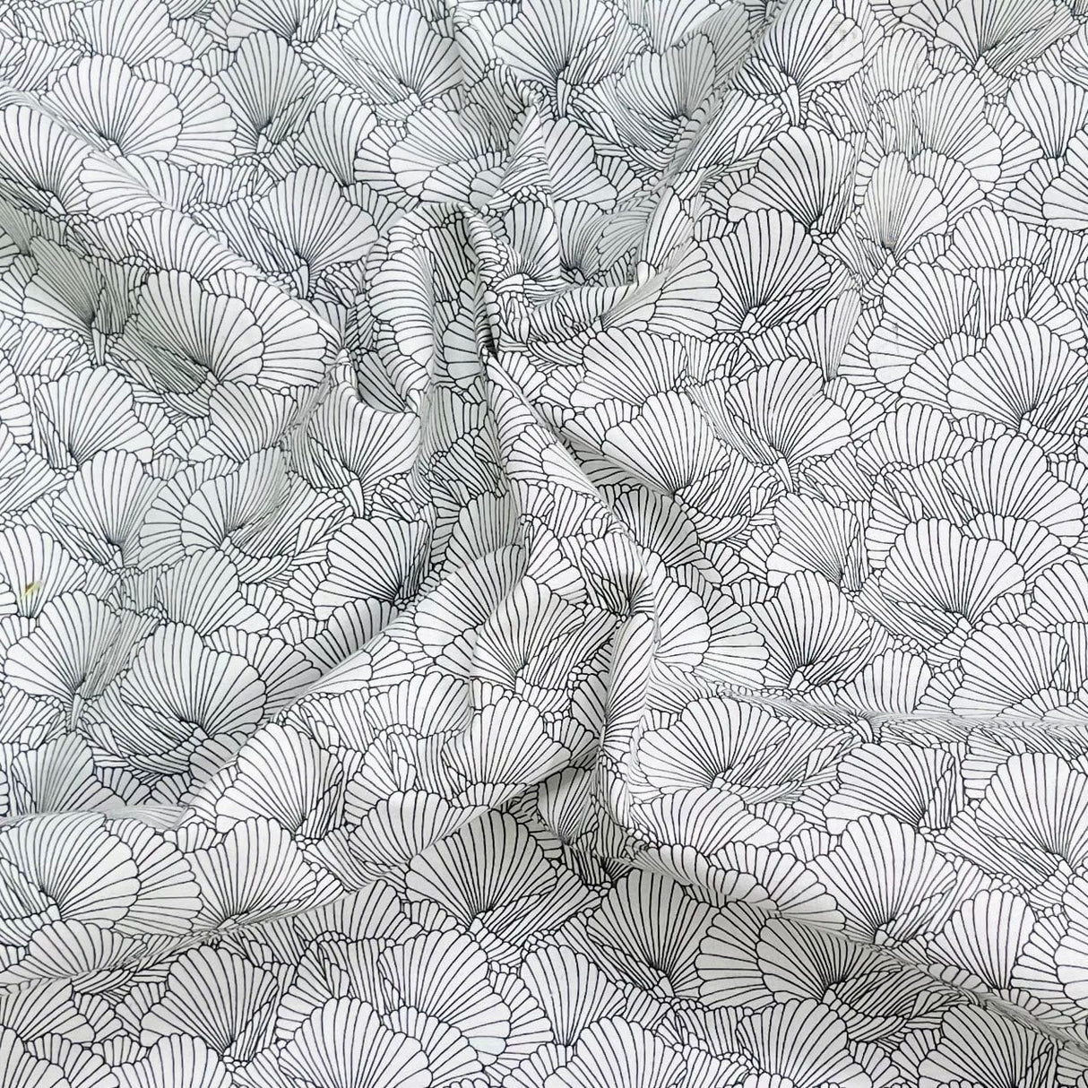 Pound A Metre Per Metre Premium Digital Cotton 45'' Wide (Shell)