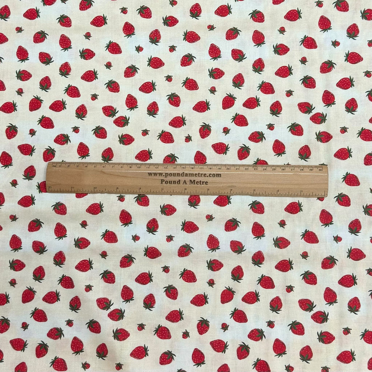 Pound A Metre Per Metre Premium Digital Printed Cotton 45'' Wide (Strawberry)