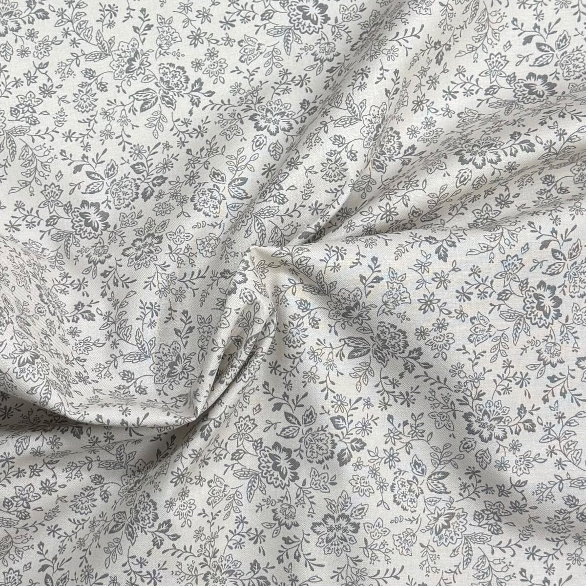 Pound A Metre Per Metre Premium Digital Printed Cotton 45'' Wide (Winter)