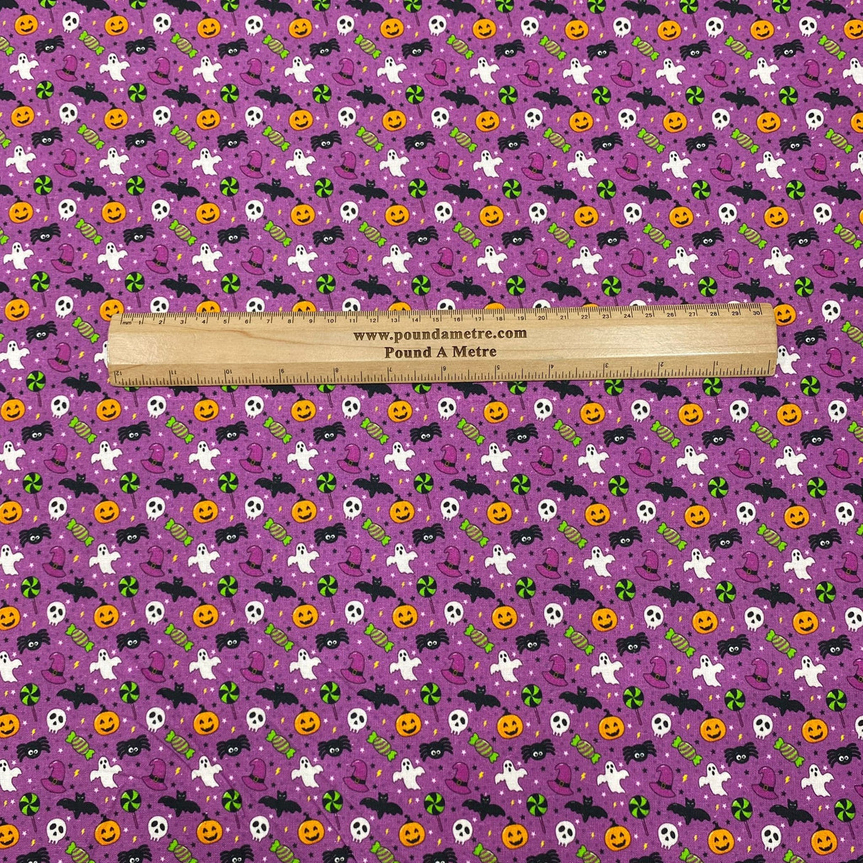 Pound A Metre Full Metre Per Metre Premium Quality 100% Quilting Halloween Cotton 45' Wide  (Ghost)