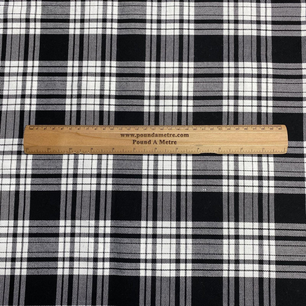 Pound A Metre Per Metre Per Metres Premium Poly-Viscose Tartan 60" Wide (Black & White)