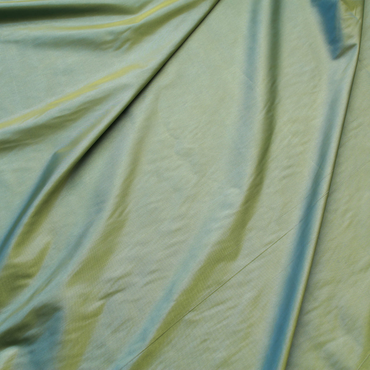 Polysilk Shot Habotai- Two Tone Effect