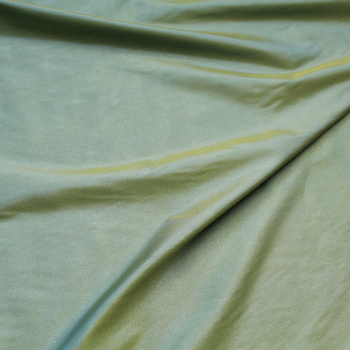 Polysilk Shot Habotai- Two Tone Effect