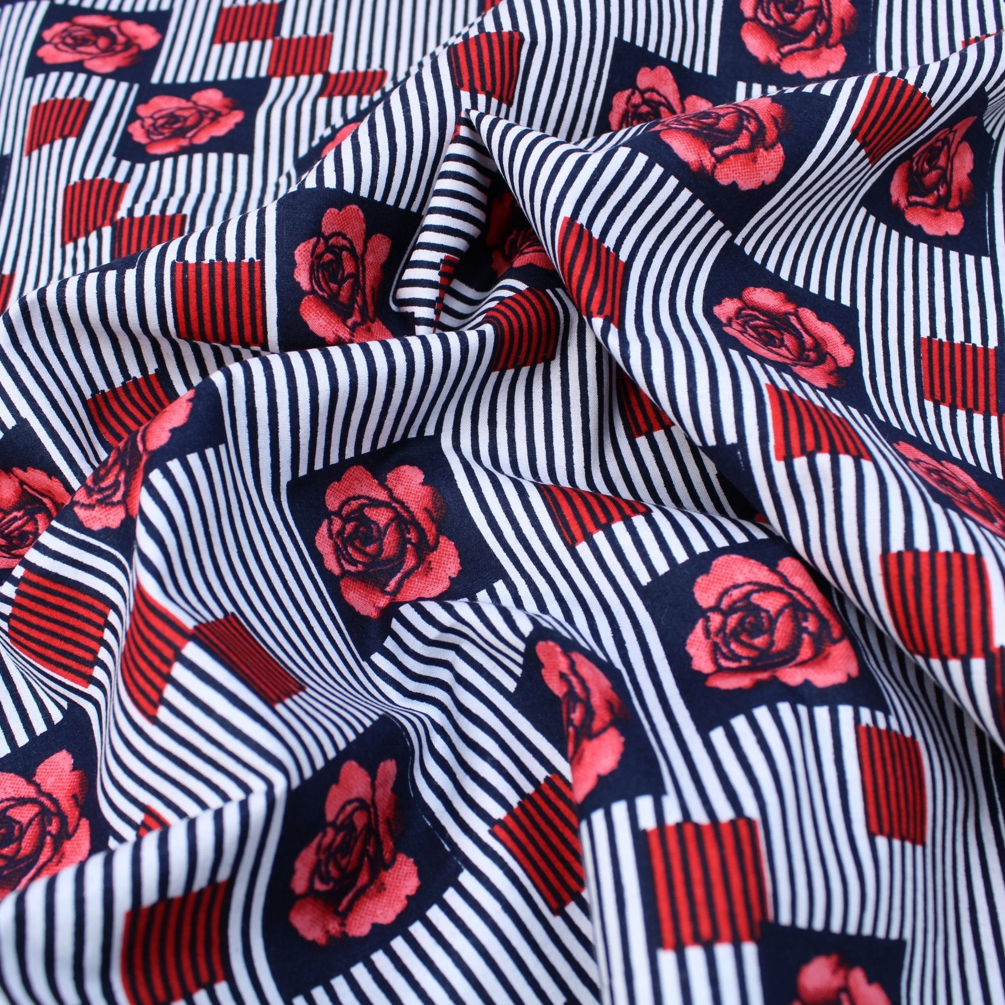 3 Metres Premium 100% Cotton Poplin - Rose Square - 44" Wide Red - Pound A Metre