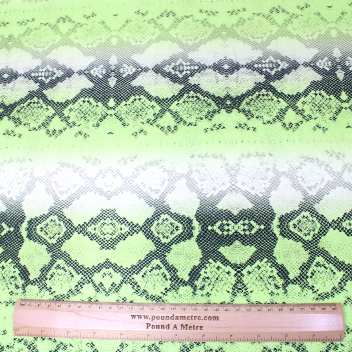 3 Metres Premium Animal-Skin Lycra Effect Jersey 55" Wide Green - Pound A Metre