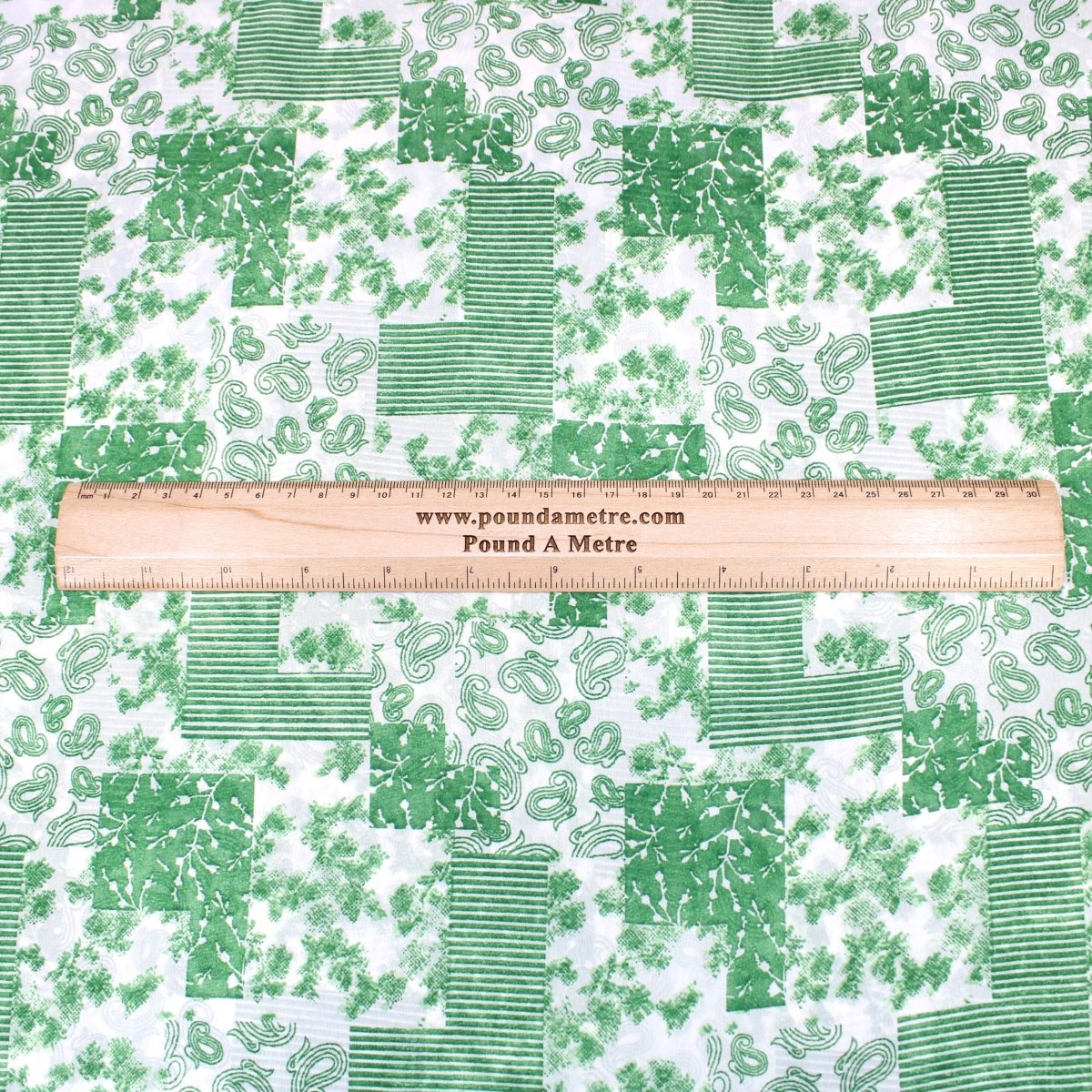3 Metres Summer Serene Floral Elegant Chiffon 55" Wide Retro - Green - Pound A Metre