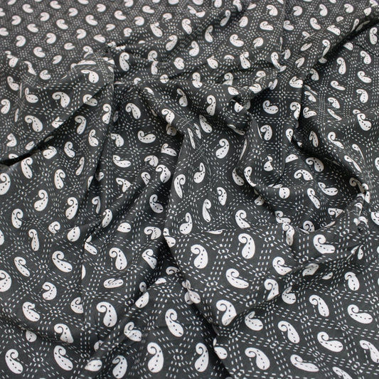 5 Metres Premium 100% Quality Cotton 36" - Paisley - Black - Pound A Metre