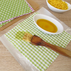 DIY Beeswax Wrap Kit- 4 Cotton Fat Quarters + 200g Beeswax (Floral Frenzy) - Pound A Metre