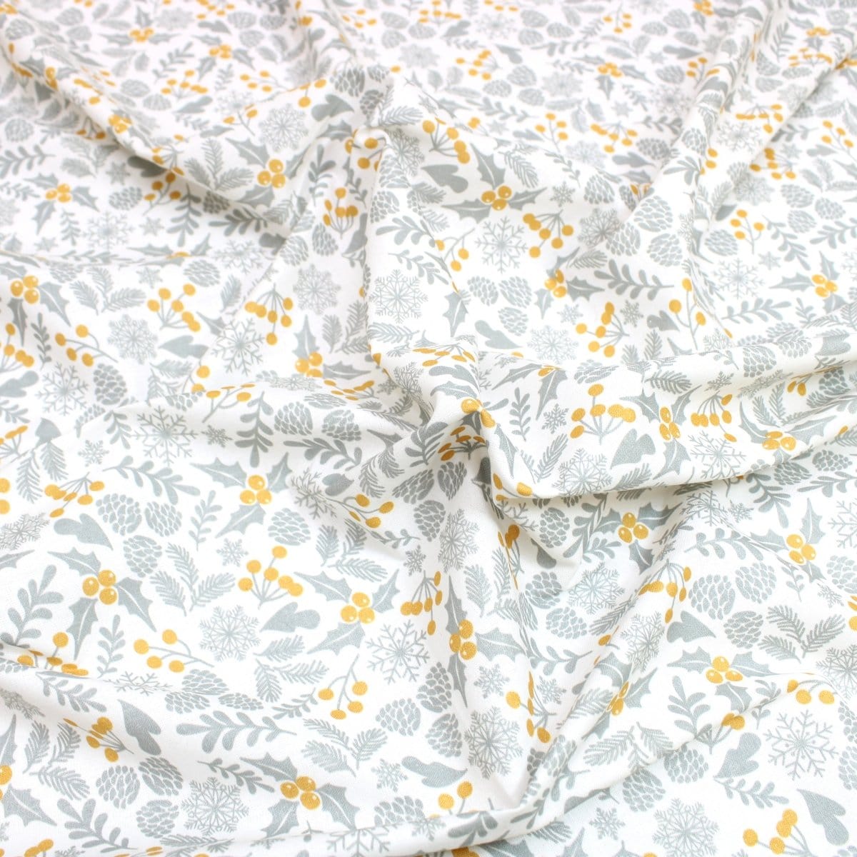 Pound A Metre Full Metre Festive Quilting Cotton 44" Wide Mistletoe - Off White