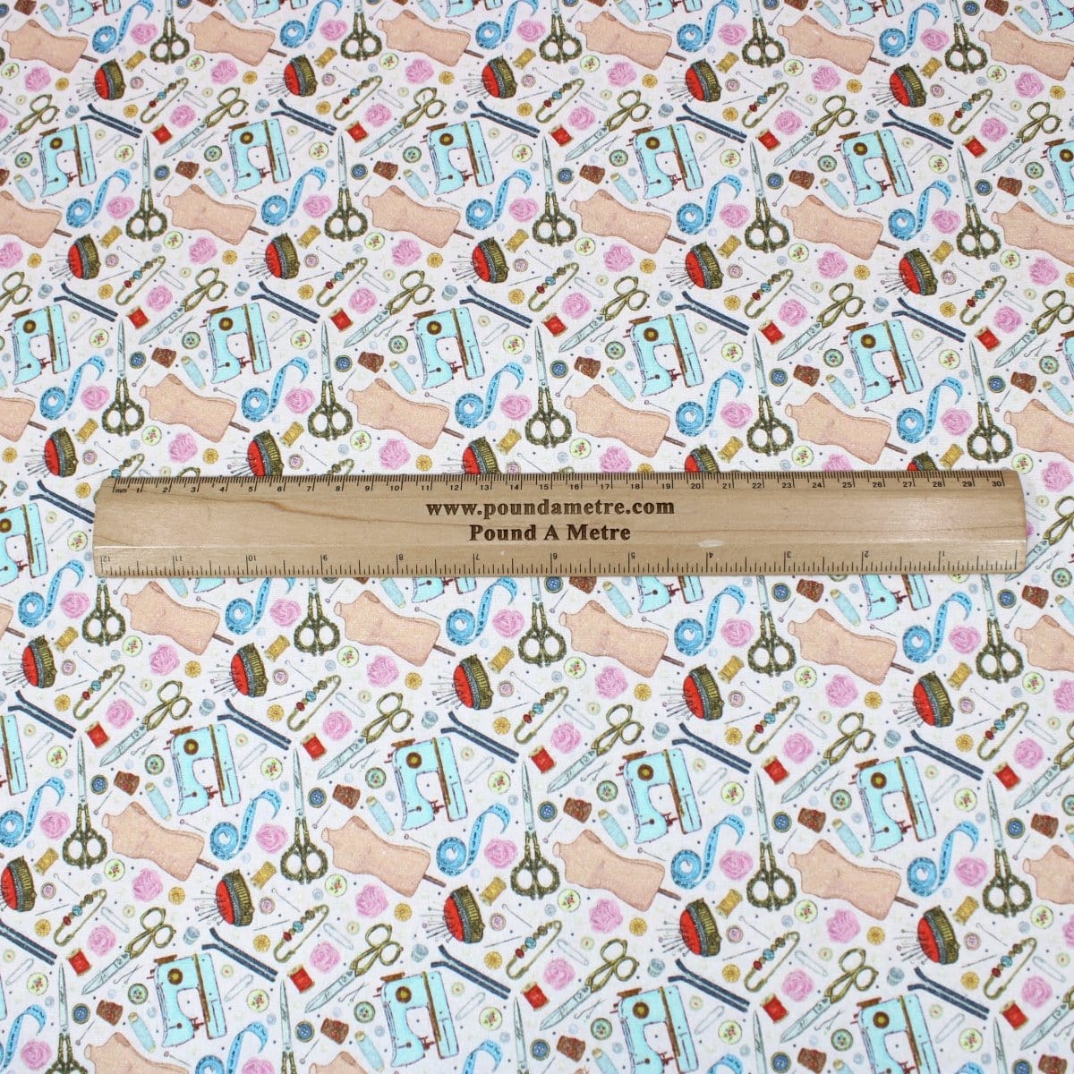 Pound A Metre Per Metre Per Metre Digitally Printed 100% Cotton- 45" Wide (Sewing Frenzy)