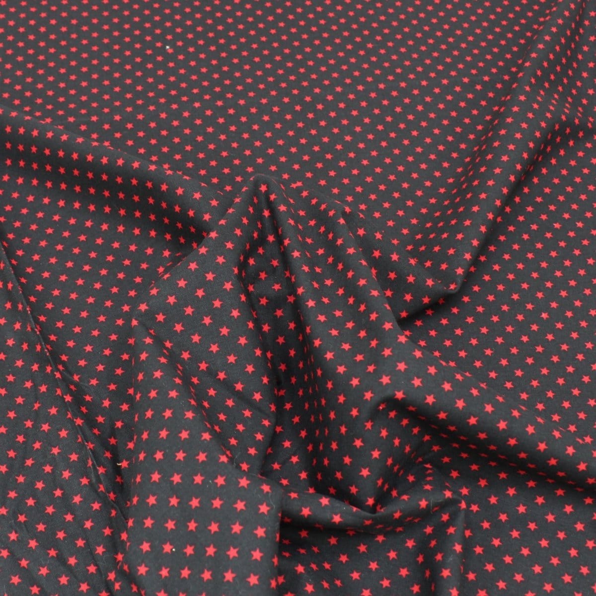 Pound A Metre Full Metre Premium 100% Quilting Cotton 45’ Wide Red Star