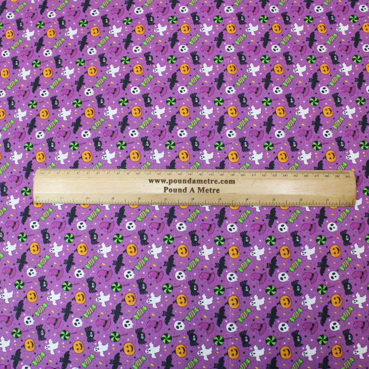 Pound A Metre Full Metre Premium Quality 100% Quilting Halloween Cotton 45' Wide Ghosts Friends