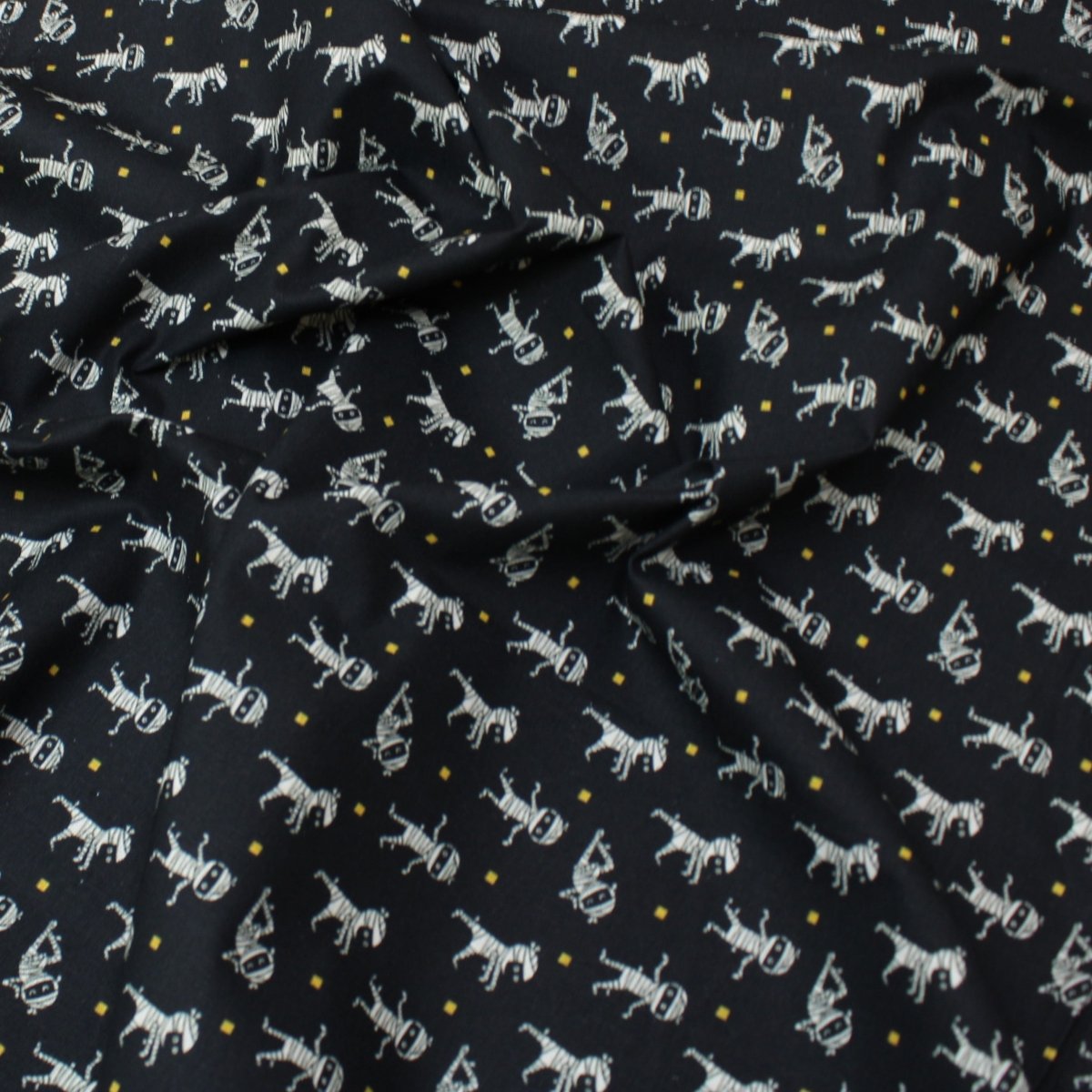 Premium Quality 100% Quilting Halloween Cotton 45' Wide Mummy - Pound A Metre